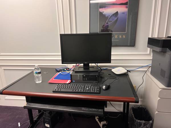 Computer Desk/Workstation 1