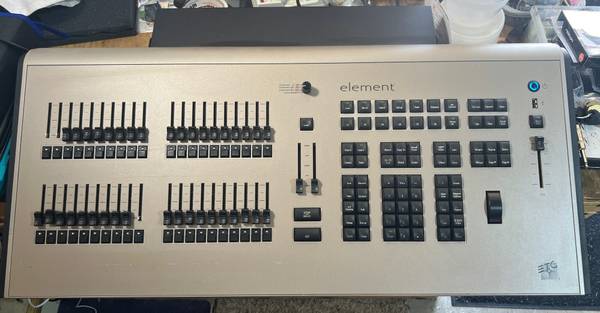 ETC Element 40 chan lighting console - $1,799 (woodbridge)63471013616641120