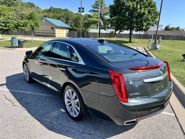 2015 Cadillac XTS (tracción en las cuatro ruedas, cámara de reversa) - $10,800 (Merriam)63621970215939122