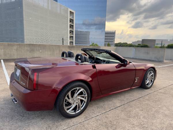2006 Cadillac XLR - $16,99963439122549377123