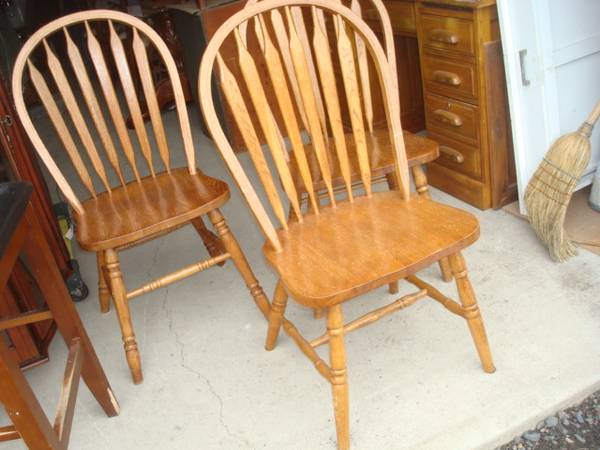 3 chairs 1