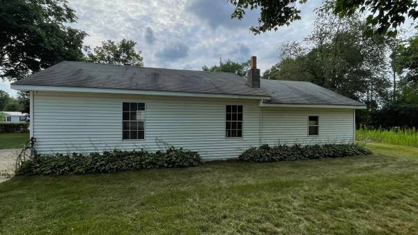 $95,000 / 2br - 1034ft2 - Casa para remodelar en el condado de Elkhart, garaje grande, casi una hectárea completa (Elkhart)63665959499393122