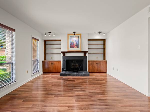 $165,000 / 2br - 1520ft2 - 2 Bedroom Townhome near LSU (Heatherstone)63678526969603121