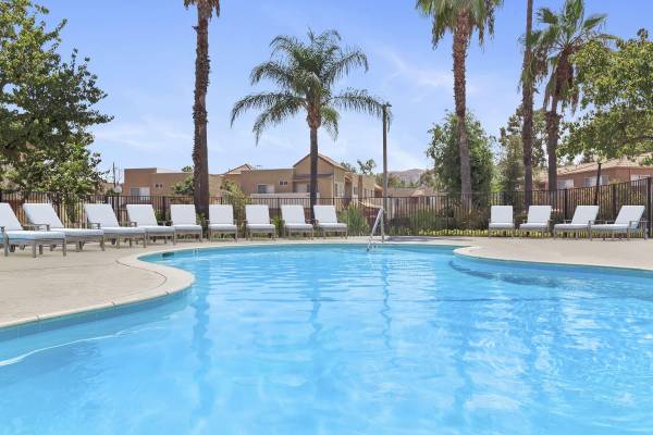 $2,389 / 2br - 919ft2 - Washer and Dryer in Home, Fitness Center, Pantry (18414 W. Jakes Way, Canyon Country, CA)63952933161603121