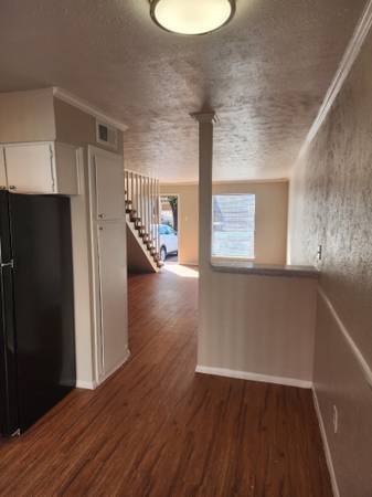 $1,850 / 2br - 1100ft2 - $899.00 2habitaciones Oferta de mudanza (11457 Dennis Rd, Dallas, TX)63846411194755124