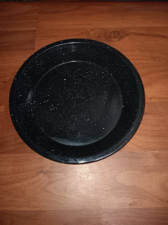 - - Round Enamel Pan - 1