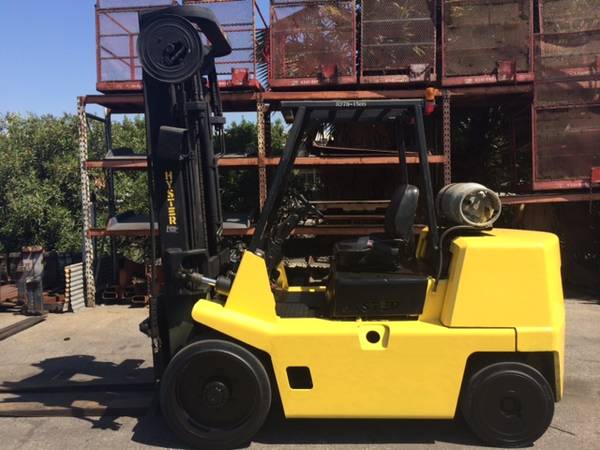 15k forklift rental 1