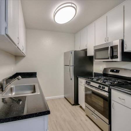 $2,625 / 2br - 801ft2 - Remarkable value. Unbeatable location! (los gatos)63946806944642121