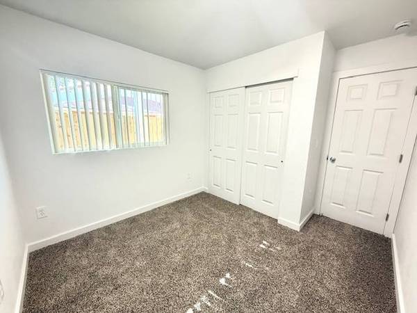 $1,400 / 2br - New Build Available Now (Davis)63961468014851120