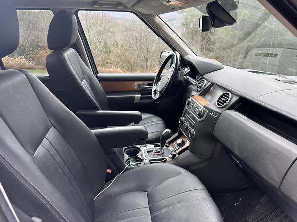 2011 Landrover LR4 HSE - $3,900 (Woodstock)63622557721219124