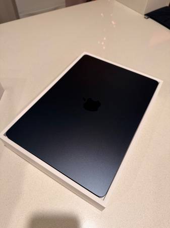 2022 MacBook Air M2 (13") 1