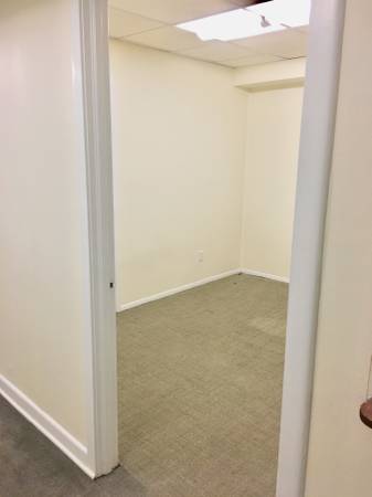$2,400 / 1200ft2 - Large Commercial Office Space for rent in Bayridge (Bayridge)63809066651521123