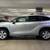2024 Toyota HIGHLANDER 7 thumbnail