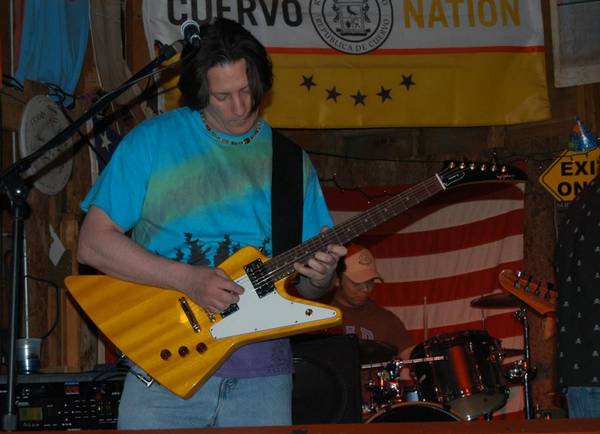 Guitarrista experimentado buscando banda (Terre Haute)63671518928131121