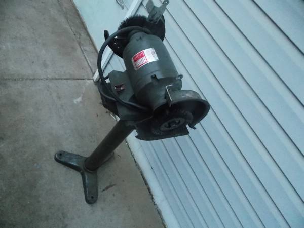 Dayton Commercial 3/4Hp 8" Pedestal Grinding can hold 2nd Grinder 1
