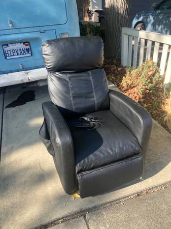 Free chair. Reclines and vibrates 1