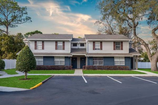$1,519 / 2br - 920ft2 - in Leesburg FL, 2/BD, Upgraded Units Available. (1 Herald Drive, Leesburg, FL)63861744955777120