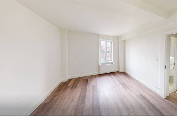 $2,160 / 3br - 140ft2 - Fall Deals, King/Queen 3B/1BA Shares for Oct, 1 Year (East Village)63945499034371123