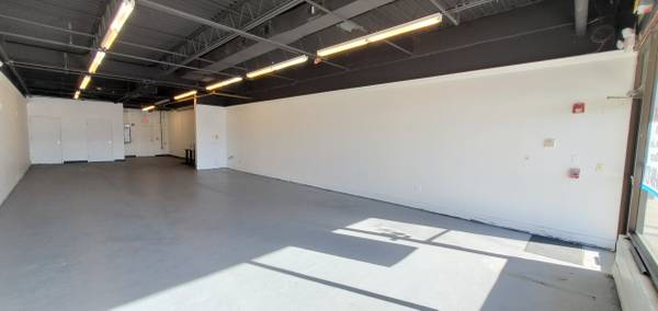 We help you get started! 1505 sqft Retail, Hoffman Estates (FVII.1756) 1