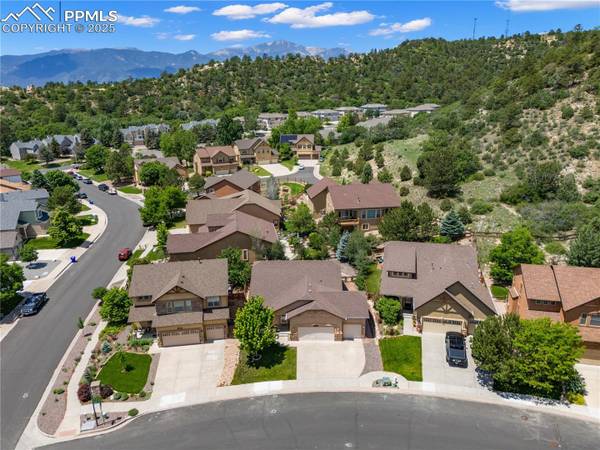 $639,000 / 5br - 3368ft2 - "Miles of Trails. Minutes from Downtown. Home, Perfected." (Colorado Springs)63686763811457122