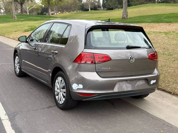 2015 Volkswagen E-Golf con pocos kilómetros - $7,70063470758254977122