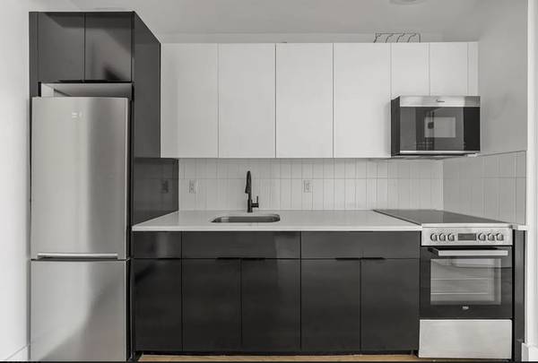 $9,449 / 4br - Duplex elegante de 4 dormitorios y 3 baños (East Village)63827342289665122