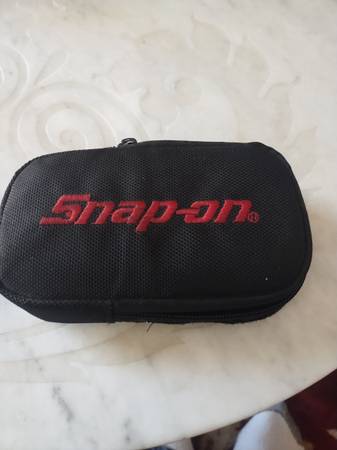 Snap on bore camera 1
