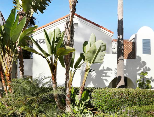 $2,950 / 1br - Visit Legoland Nearby & Assigned Covered Parking - 1Bed in Carlsbad (Carlsbad Village)64037045559810121
