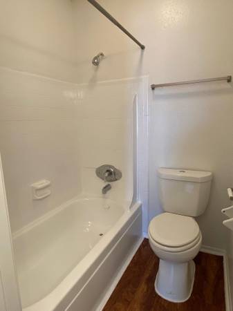 $1,009 / 2br - 956ft2 - Controlled Access, On-Site Management Team, 2/BD 1.5/BA (3400 Shady Hill Dr, Baytown, TX)63906679563523122
