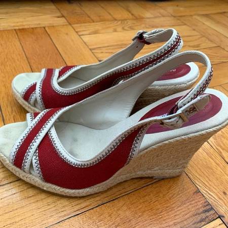 Banana Republic red wedge espadrille - Size 6.5 1