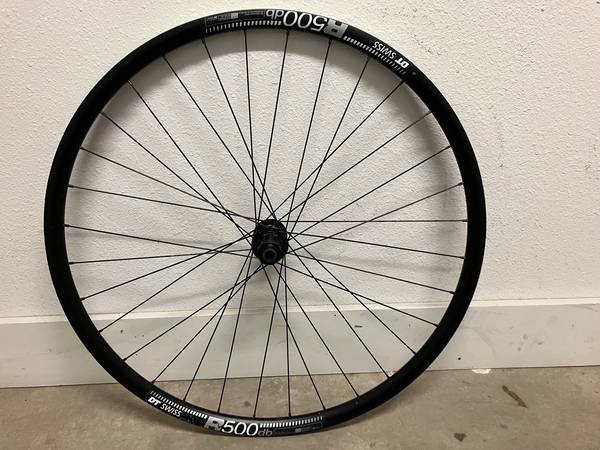 Quality Wheels RS505/DT R500 Disc Rear Wheel (700c) (12 x 142mm) 1