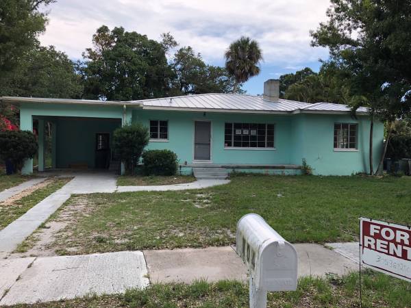 $2,500 / 3br - Casa de 3 dormitorios y 2 baños en excelente vecindario (Ft Pierce)63799660088323121