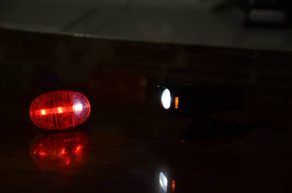 Trek Ion Pro RT Front Bike Light 1300 Lumen & Helmet mount 1