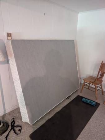 Queen box spring 1