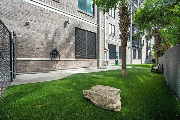 The Unique Cheap Studio Unit. 1