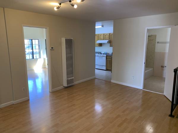 $4,250 / 4br - Top Floor Flat - Private Deck w/ Views - BRIGHT - Near Transportation (excelsior / outer mission)64030488637442123