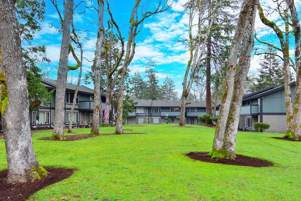$1,959 / 2hab - 968ft2 - Patio/Balcón Privado, en Lakewood WA, 2/hab (8200 Bridgeport Way Southwest, Lakewood, WA)63688296352643122