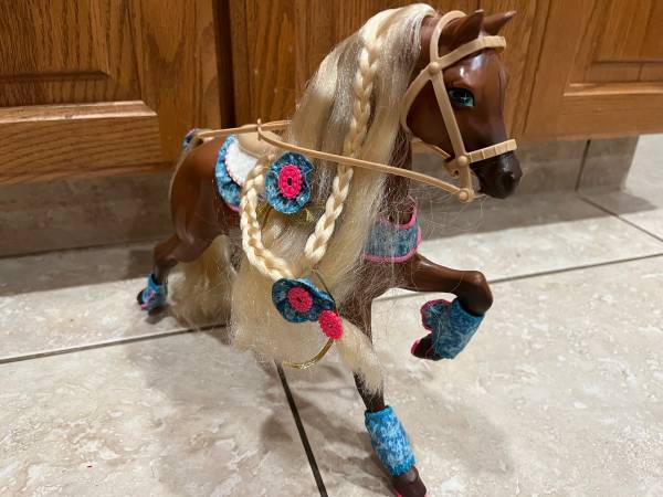 Barbie Star Stepper Dream Horse 1