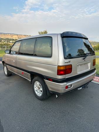 1992 Mazda MPV 4wd V6 ONE OWNER - $5,800 (98801)63442635708931123