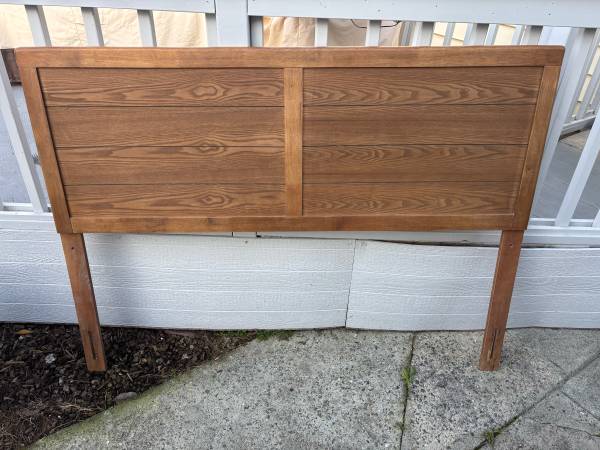 Headboard for queen bed 1