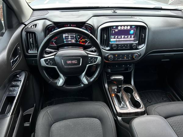 2017 GMC CANYON SLE Crew Pick up 4X4 - $15,900 (Auburn)63617157070337124
