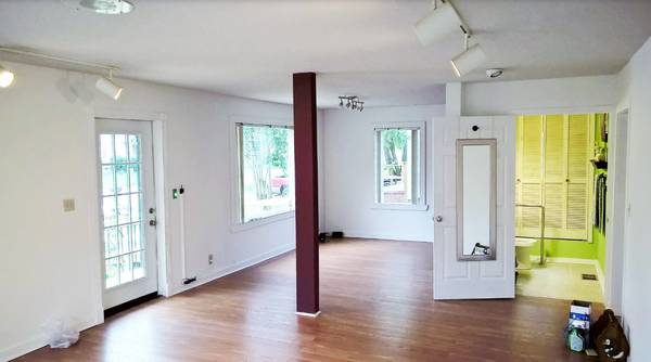 $700 ESPACIO LISTO PARA USAR PARA SALÓN/PELUQUERÍA/TRENZADO – ¡PRIMER MES GRATIS! (laurel)63502916585859122