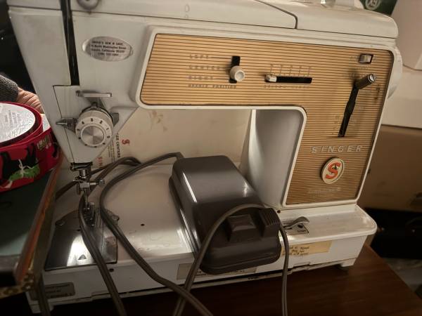 Free Singer sewing machine 1
