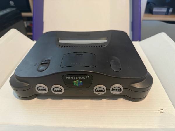 Nintendo 64 with 1 Controller 1