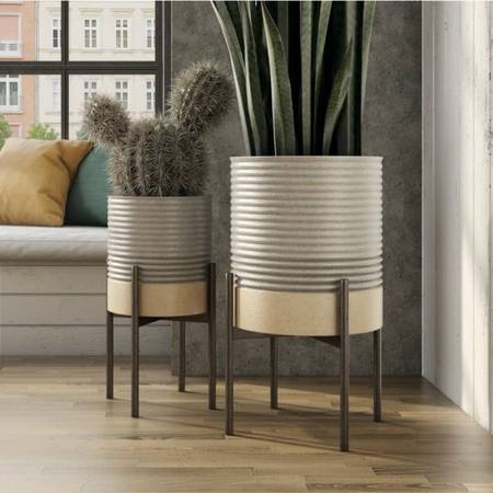 Brand New In Box - Round Metal Industrial Modern Indoor Pot Planter Set 1