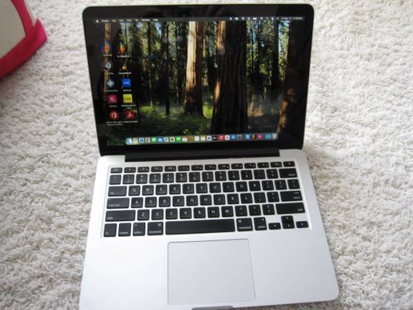 Apple macbook pro 13" laptop Intel i5 2.4Ghz 8GB 128G Flash Sequoia 1