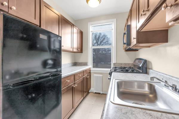 $1,575 / 1br - 900ft2 - Aire acondicionado, 1/BD 1/BA, Ubicado en Washington (315 Franklin St NE, Washington, DC)63821978239105121