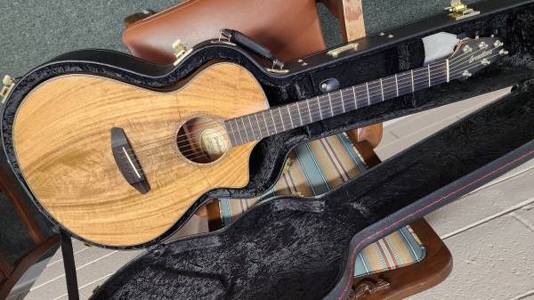 Breedlove Guitar US made Myrtlewood - Myrtlewood Oregon Concert CE 1