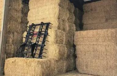 3x3x8 Premium Grass Mix Hay 1