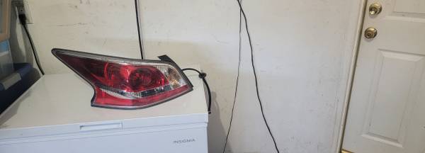 2015 Altima Taillight 1